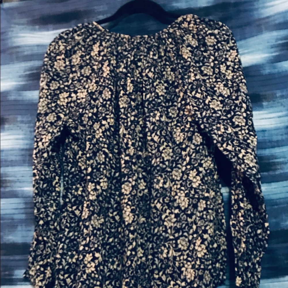 CHAPS BLOUSE - Picture 2 of 3